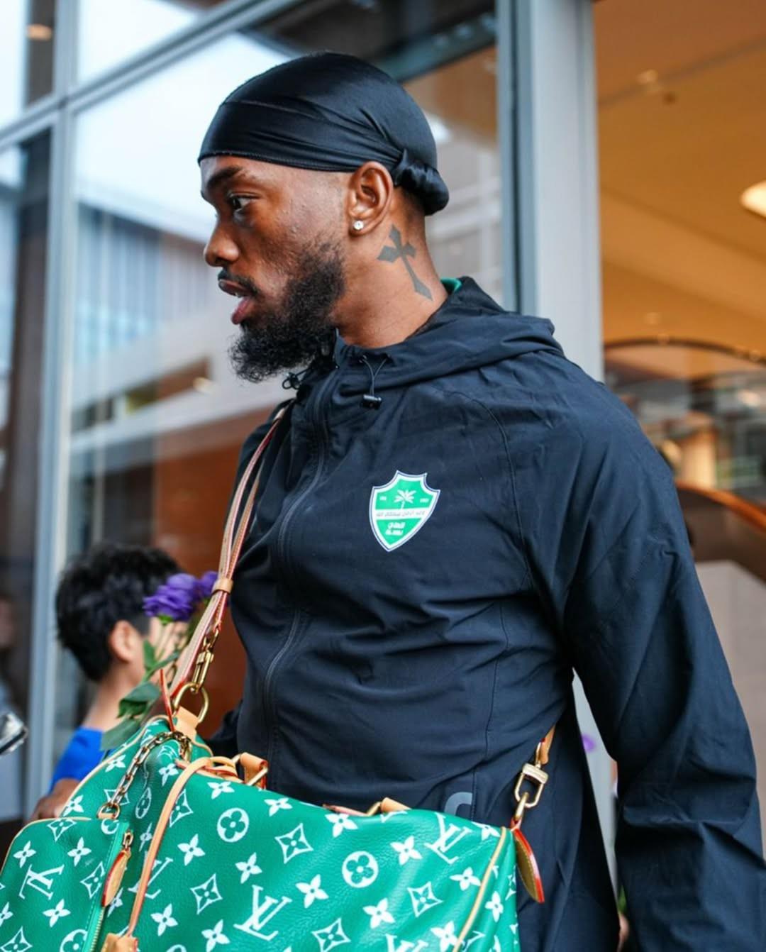 准备参加沙特超级杯,吉达国民全队已抵达中国香港