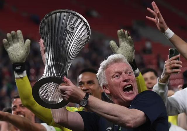 2023国际足坛十大榜样：别黑C罗了，请给他赞美！