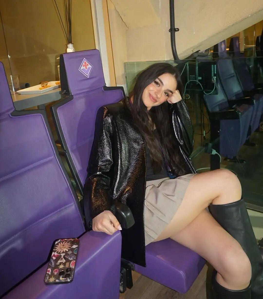 斗球直播-性感丨意甲场边有道风景线